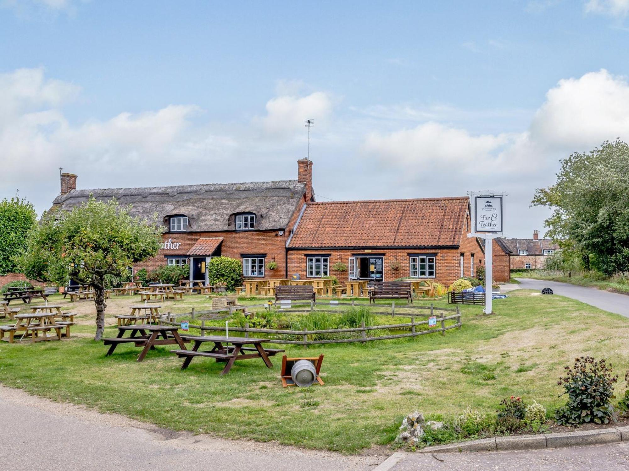 Hilley Holey Villa Horning Exterior photo